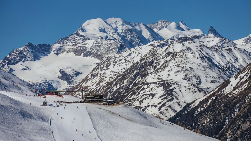 Livigno smucanje Vodnik za popoln zimski oddih v italijanskih Alpah